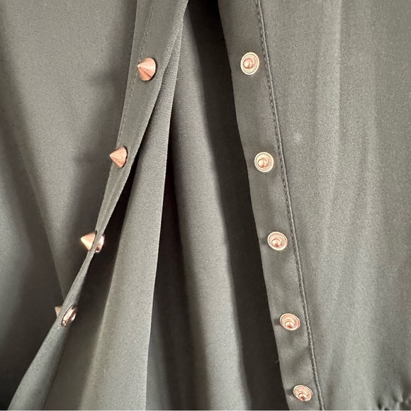 Studded button down blouse - Picture 6 of 11